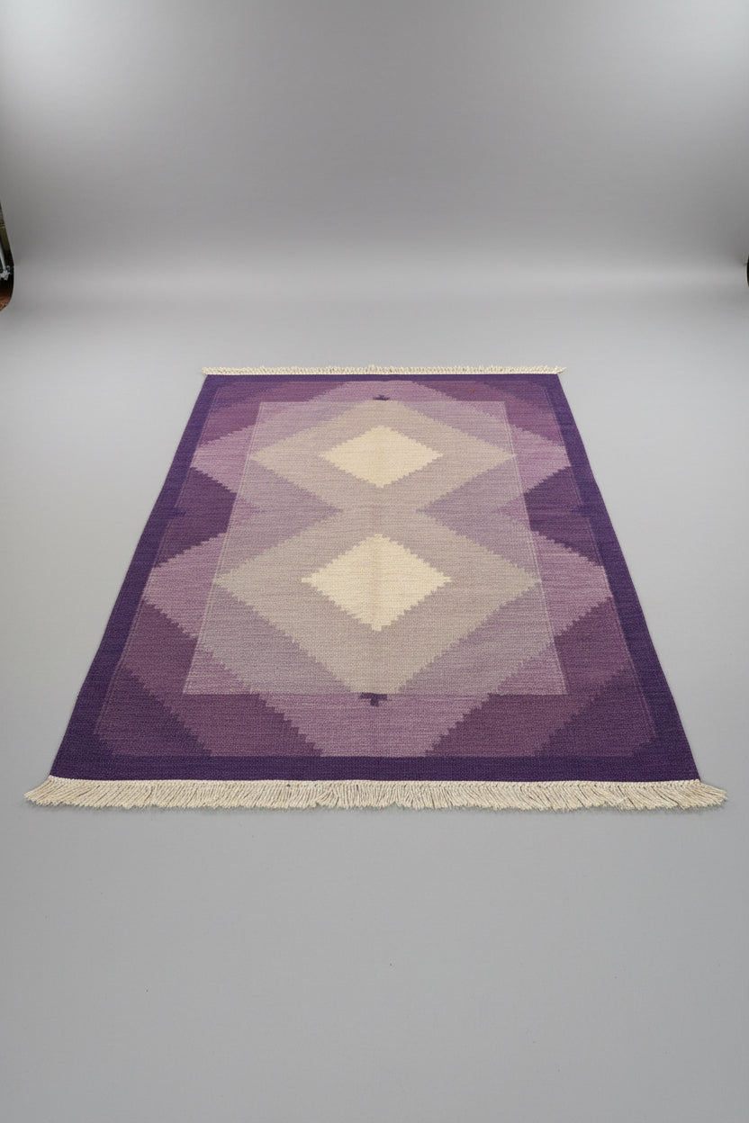 Tapet / HINT YUN KILIM