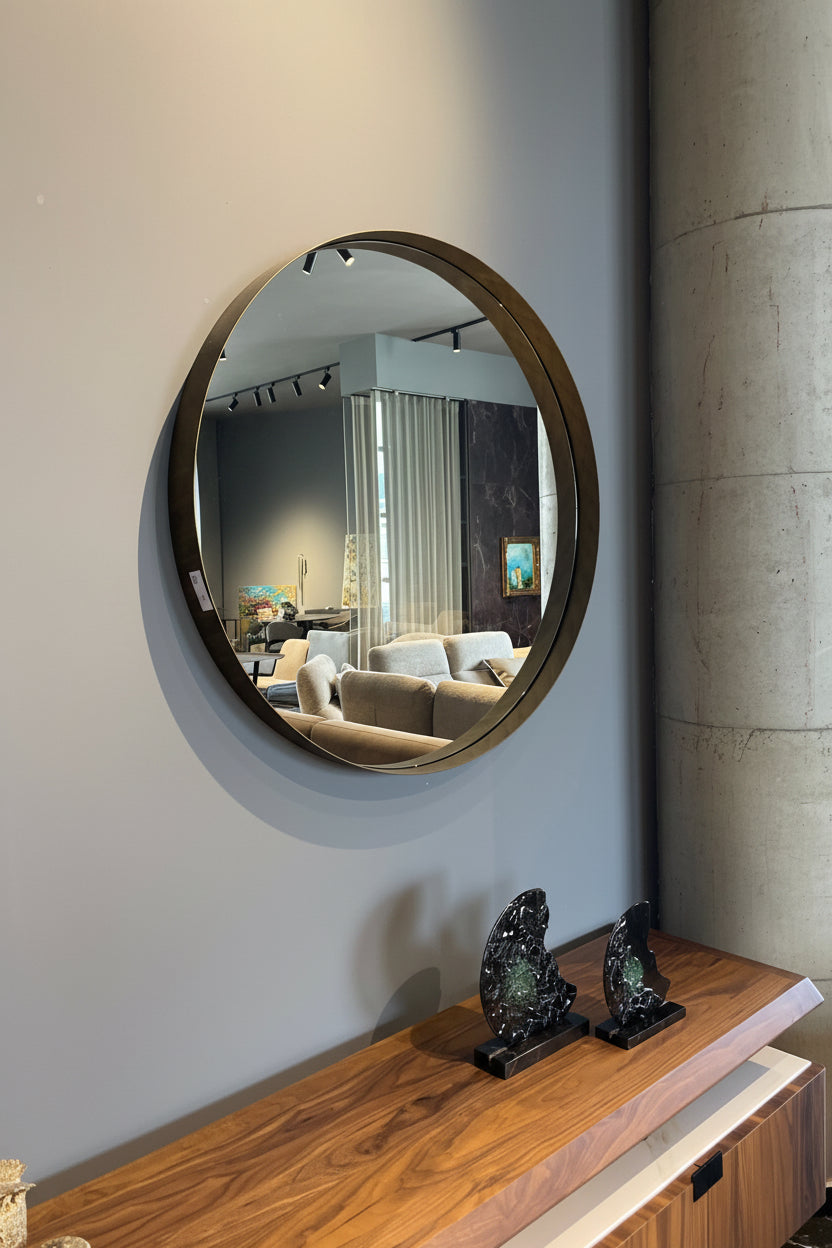Dresuar / Cat Mirror