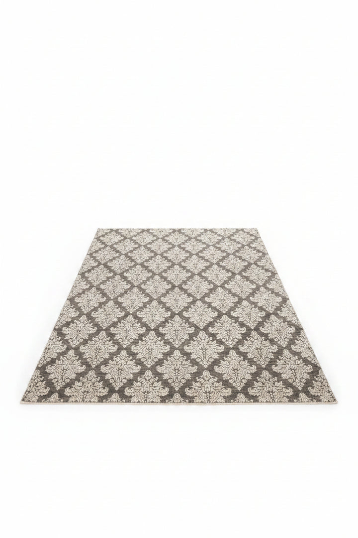 Pdore684
Sixhade Fendi me dendesi fijesh 800mije/m2
Permasa:196x303
Materiali:Lesh,mendafsh,bamboo