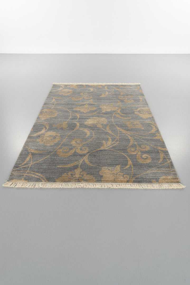 Pdore1204
HLC PETRA
Permasa:169x241
Materiali:BAmbo,Lesh