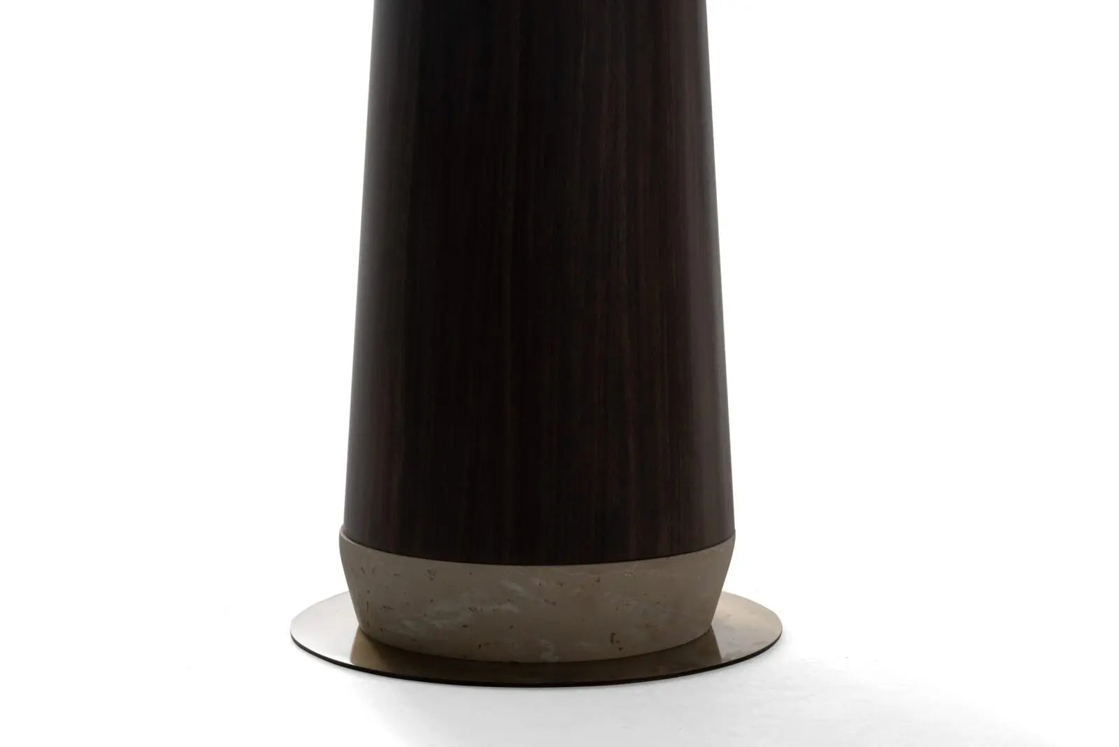 Dresuar / Arte Dresser Walnut