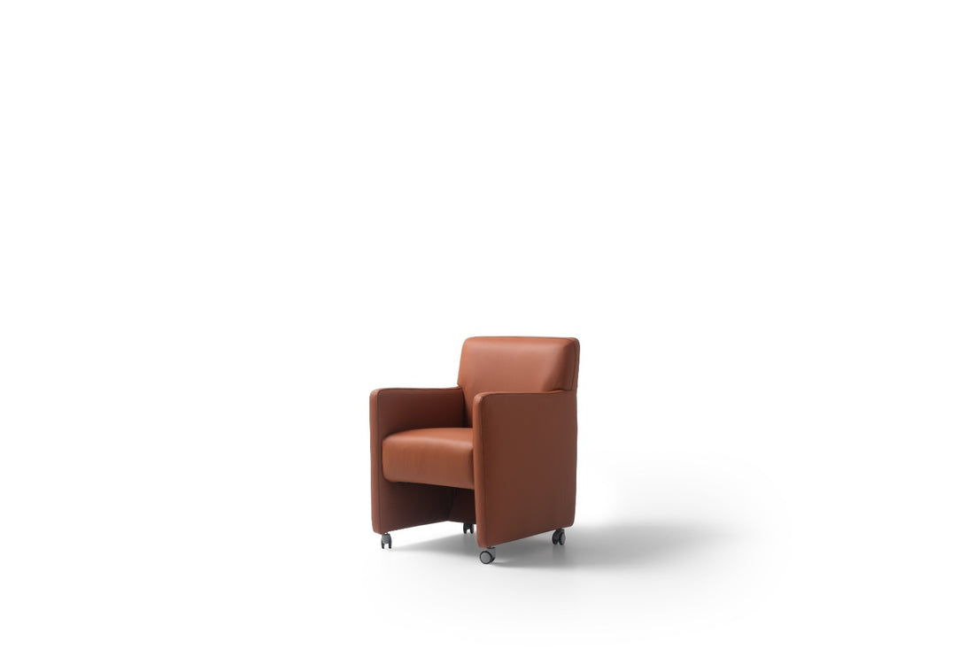 POLTRON / Go Armchair / Pera 720