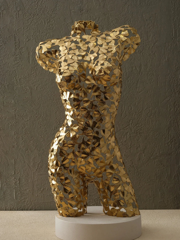 STATUJE DEKORATIVE GRUAJE